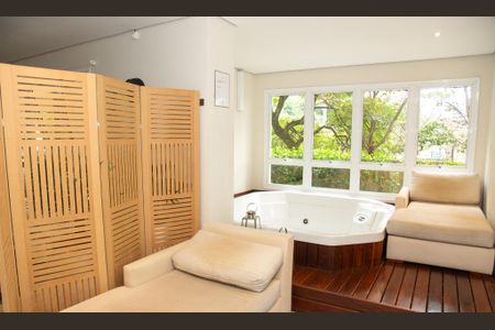 Apartamento para alugar com 214m², 4 quartos e 4 vagas Apartamento para alugar com 214m², 4 quartos e 4 vagasÁrea comum