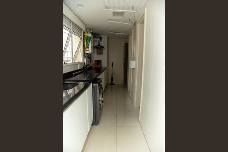Apartamento para alugar com 214m², 4 quartos e 4 vagas Apartamento para alugar com 214m², 4 quartos e 4 vagasÁrea de Serviço