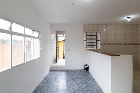 Sala e Cozinha de casa para alugar com 2 quartos, 65m² em Vila Dalila, São Paulo