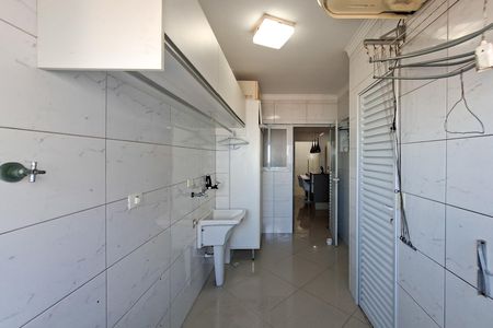 Apartamento para alugar com 195m², 4 quartos e 3 vagasÁrea de Serviço