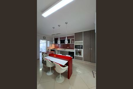 Apartamento para alugar com 195m², 4 quartos e 3 vagasCozinha
