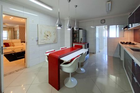 Apartamento para alugar com 195m², 4 quartos e 3 vagasCozinha
