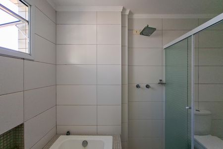Apartamento para alugar com 195m², 4 quartos e 3 vagasBanheiro da Suíte 1