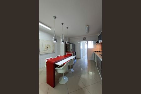 Apartamento para alugar com 195m², 4 quartos e 3 vagasCozinha