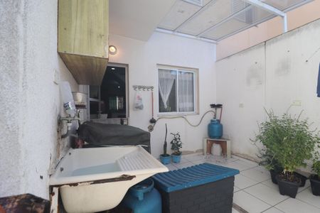 Casa à venda com 150m², 3 quartos e 1 vagaÁrea de Serviço