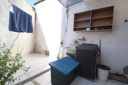 Casa à venda com 150m², 3 quartos e 1 vagaÁrea de Serviço