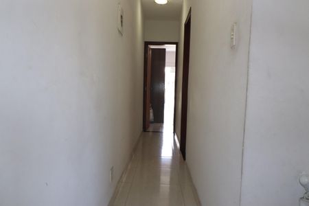 Casa à venda com 150m², 3 quartos e 1 vagaCorredor Quartos