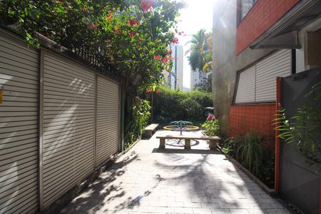 Apartamento para alugar com 55m², 1 quarto e 1 vaga Apartamento para alugar com 55m², 1 quarto e 1 vagaÁrea comum - Playground