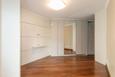 Apartamento à venda com 176m², 3 quartos e 2 vagasSuíte 1