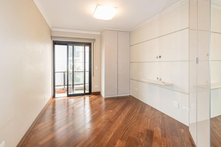 Apartamento à venda com 176m², 3 quartos e 2 vagasSuíte 1