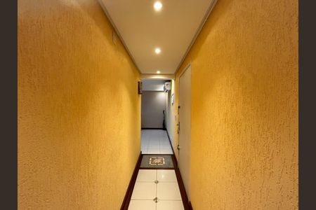 Apartamento à venda com 71m², 2 quartos e 1 vagaCorredor