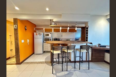 Apartamento à venda com 71m², 2 quartos e 1 vagaCozinha