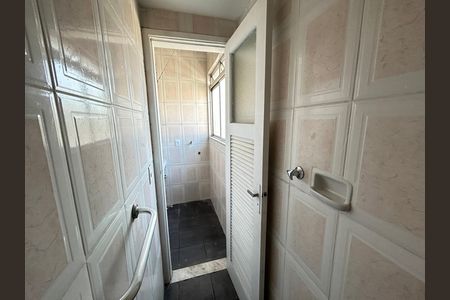 Apartamento à venda com 45m², 1 quarto e 1 vagaBanheiro de serviço
