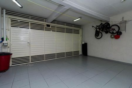 Casa de condomínio à venda com 130m², 3 quartos e 2 vagasGaragem