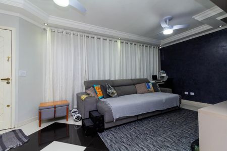 Casa de condomínio à venda com 130m², 3 quartos e 2 vagasSala