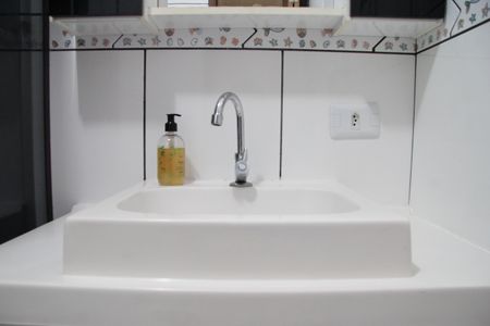 Apartamento à venda com 65m², 2 quartos e 1 vagaBanheiro Social