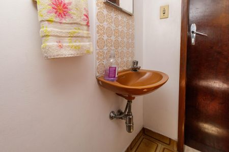 Casa à venda com 182m², 3 quartos e 2 vagasLavabo