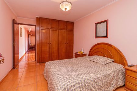 Casa à venda com 182m², 3 quartos e 2 vagasQuarto 1