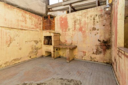 Casa à venda com 182m², 3 quartos e 2 vagasChurrasqueira