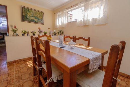 Casa à venda com 182m², 3 quartos e 2 vagasCopa