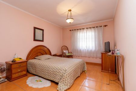 Casa à venda com 182m², 3 quartos e 2 vagasQuarto 1