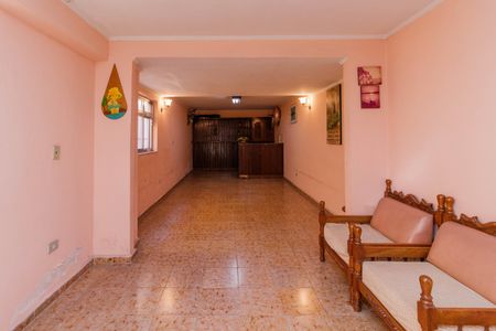 Casa à venda com 182m², 3 quartos e 2 vagasPiso Inferior - Salão de Festas