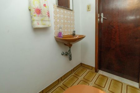 Casa à venda com 182m², 3 quartos e 2 vagasLavabo