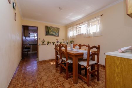 Casa à venda com 182m², 3 quartos e 2 vagasCopa