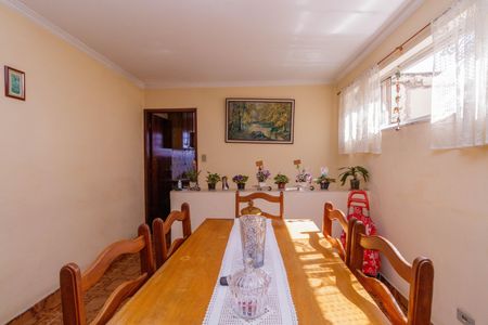 Casa à venda com 182m², 3 quartos e 2 vagasCopa