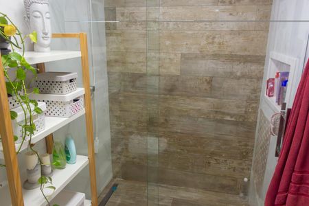 Apartamento à venda com 84m², 3 quartos e 1 vaga Apartamento à venda com 84m², 3 quartos e 1 vagaBanheiro