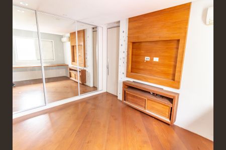Apartamento à venda com 320m², 4 quartos e 4 vagasSuíte 2