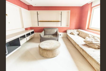 Apartamento à venda com 320m², 4 quartos e 4 vagasSala de TV