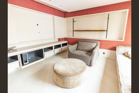 Apartamento à venda com 320m², 4 quartos e 4 vagasSala de TV