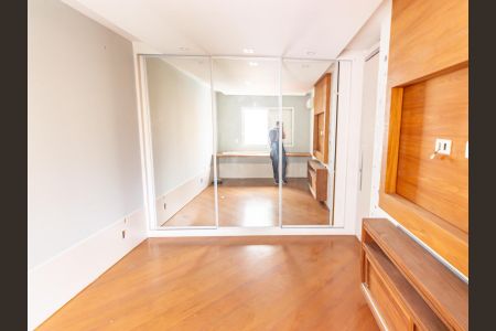 Apartamento à venda com 320m², 4 quartos e 4 vagasSuíte 2