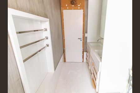 Apartamento à venda com 320m², 4 quartos e 4 vagasBanheiro da Suíte 2
