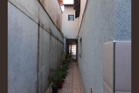 Casa à venda com 108m², 3 quartos e 2 vagas