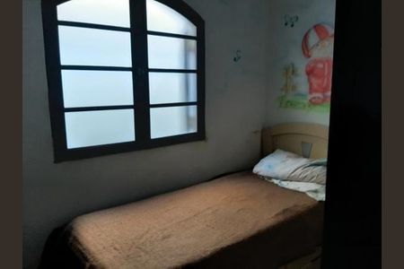 Casa à venda com 108m², 3 quartos e 2 vagas