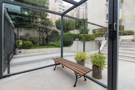 Apartamento à venda com 86m², 3 quartos e 1 vagaEntrada