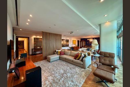 Apartamento à venda com 287m², 4 quartos e 2 vagasSala