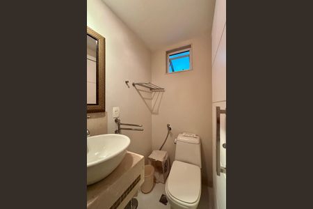 Apartamento à venda com 287m², 4 quartos e 2 vagasBanheiro da Suíte 1