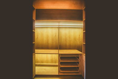 Apartamento à venda com 158m², 3 quartos e 2 vagasCloset da suíte 1