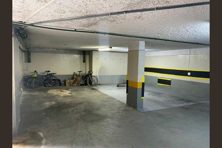 Apartamento à venda com 247m², 4 quartos e 2 vagas