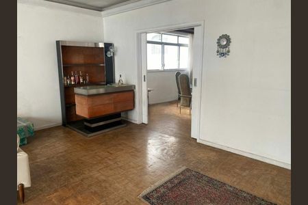 Apartamento à venda com 247m², 4 quartos e 2 vagas