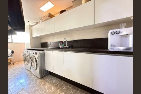 Apartamento à venda com 173m², 3 quartos e 3 vagas