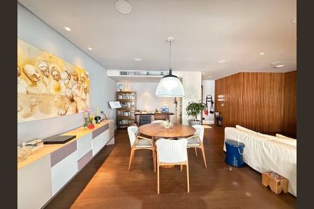 Apartamento à venda com 173m², 3 quartos e 3 vagas