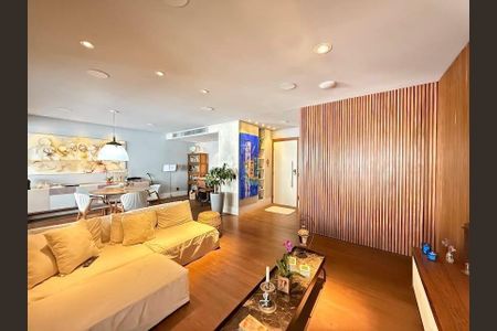 Apartamento à venda com 173m², 3 quartos e 3 vagas