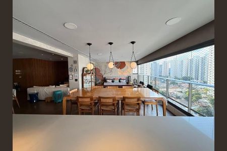 Apartamento à venda com 173m², 3 quartos e 3 vagas
