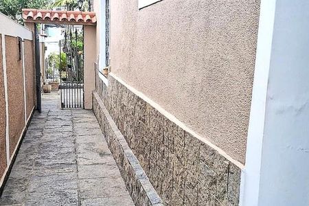 Casa à venda com 147m², 4 quartos e 2 vagas