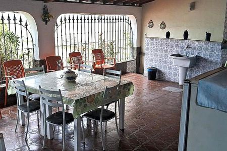 Casa à venda com 147m², 4 quartos e 2 vagas