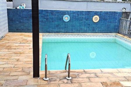 Casa à venda com 147m², 4 quartos e 2 vagas